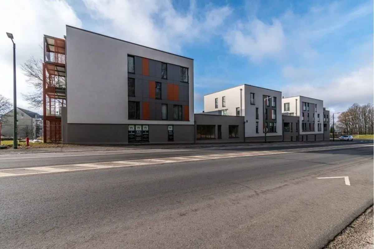Commerce à vendre à Arlon 6700 268512.39€  chambres 108.18m² - annonce 1910