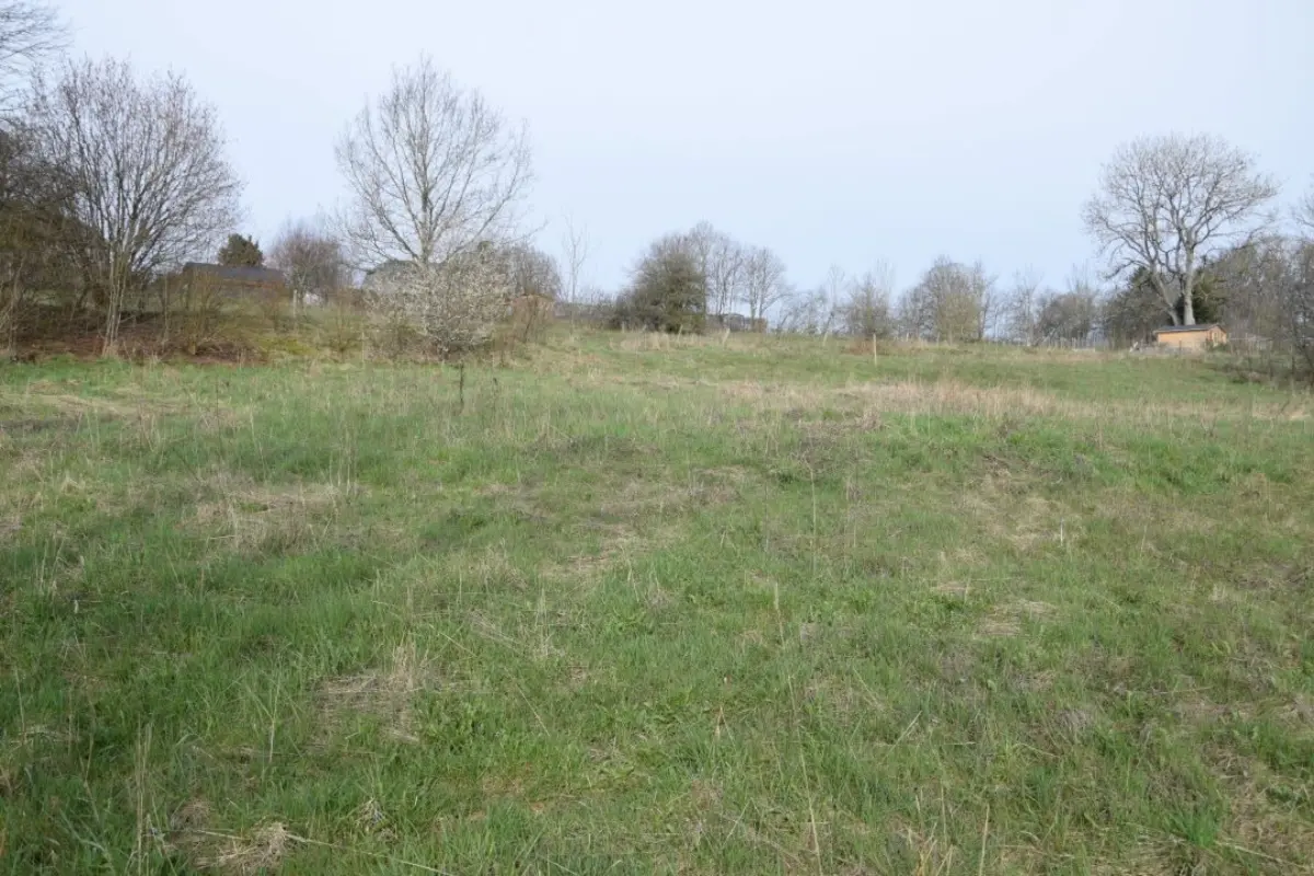 Terrain à bâtir à  à Montleban 6674 121440.00€  chambres m² - annonce 10212
