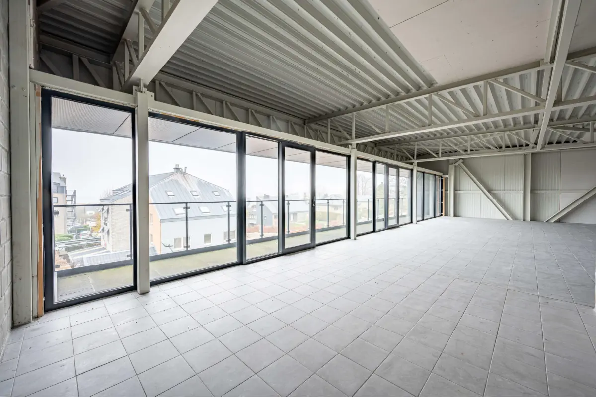 Commerce à louer à Libramont-Chevigny 6800 725.00€  chambres 145.00m² - annonce 10642