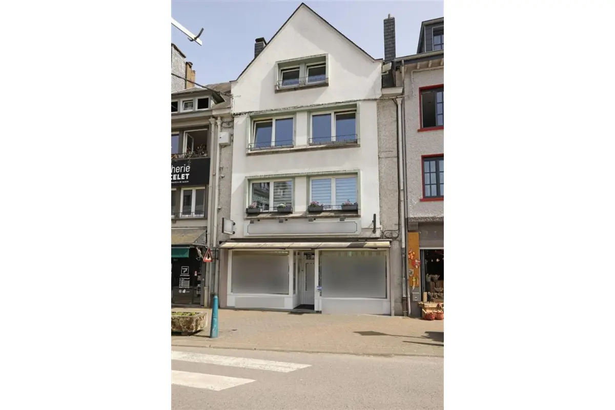 Immeuble mixte à vendre à Bouillon 6830 295000.00€ 6 chambres 250.00m² - annonce 59329