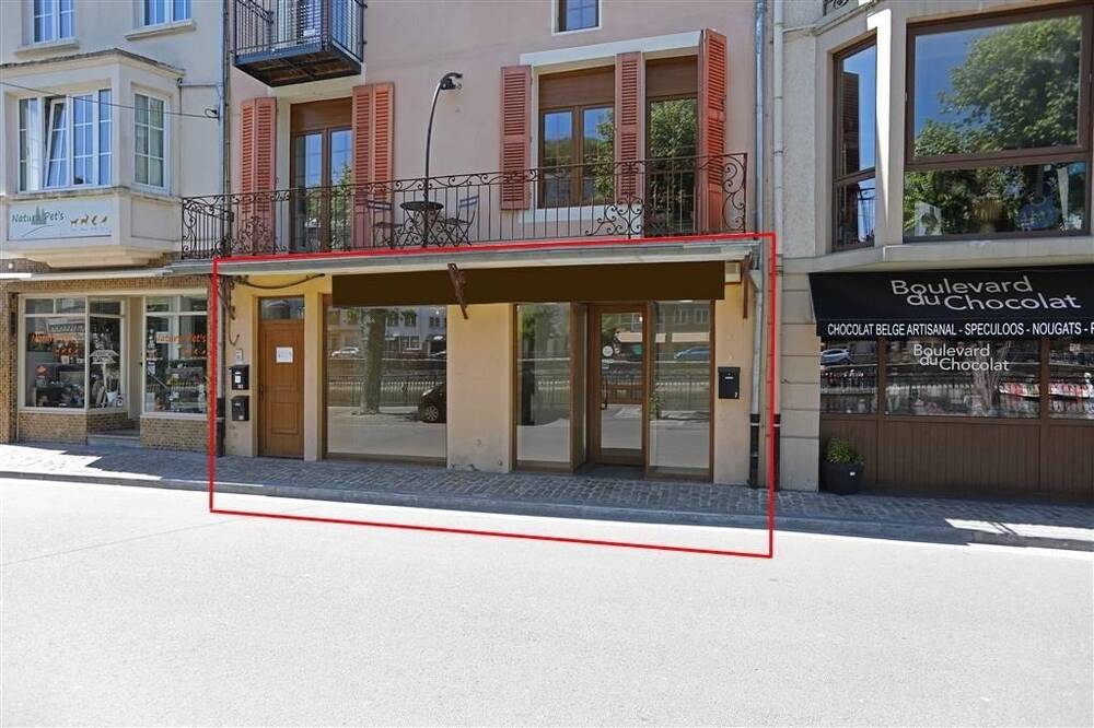Commerce à louer à Bouillon 6830 650.00€ chambres m² - annonce 147692
