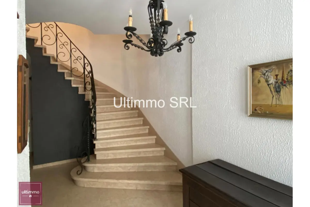 Immeuble mixte à vendre à Arlon 6700 420000.00€ 4 chambres 200.00m² - annonce 596812