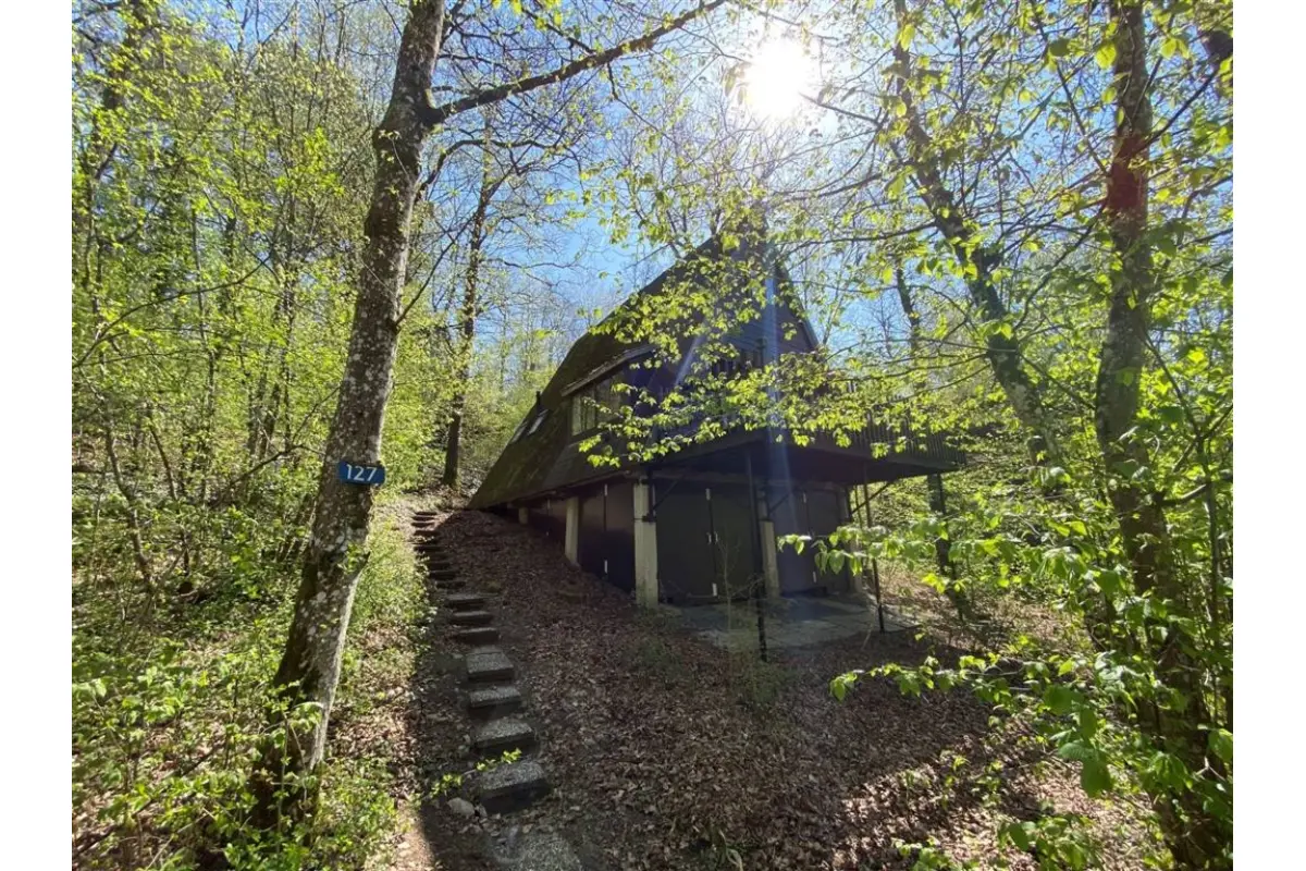 Bungalow à vendre à Durbuy 6940 60000.00€ 3 chambres 74.00m² - annonce 359988