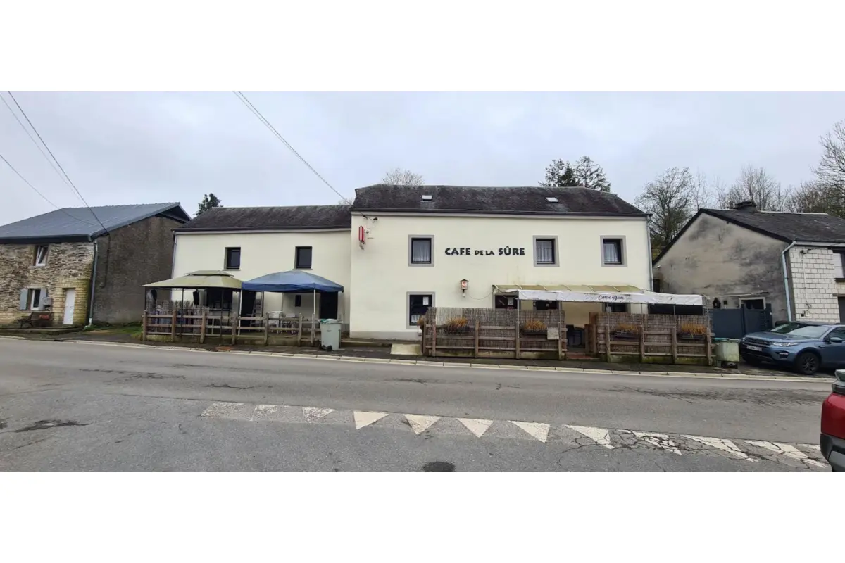 Commerce à  à Martelange 6630 155000.00€  chambres 176.00m² - annonce 464512