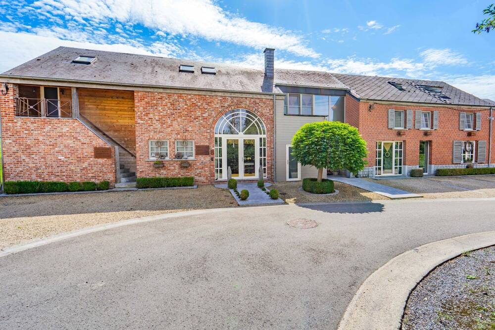 Maison à vendre à Marche-en-Famenne 6900 1650000.00€ 9 chambres 569.00m² - annonce 468155