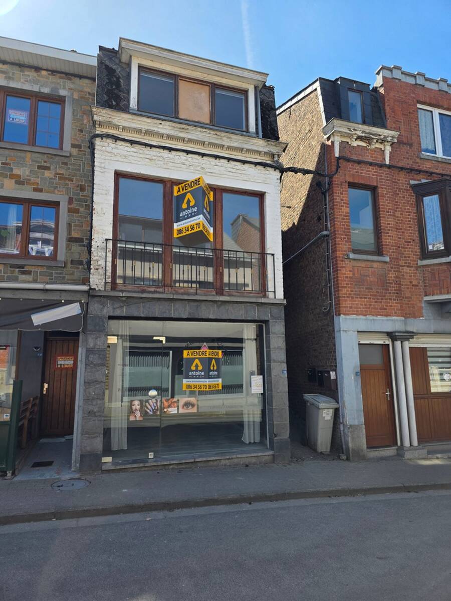 Immeuble de rapport - Immeuble à appartement à vendre à Durbuy 6940 215000.00€ 3 chambres 151.00m² - annonce 468329