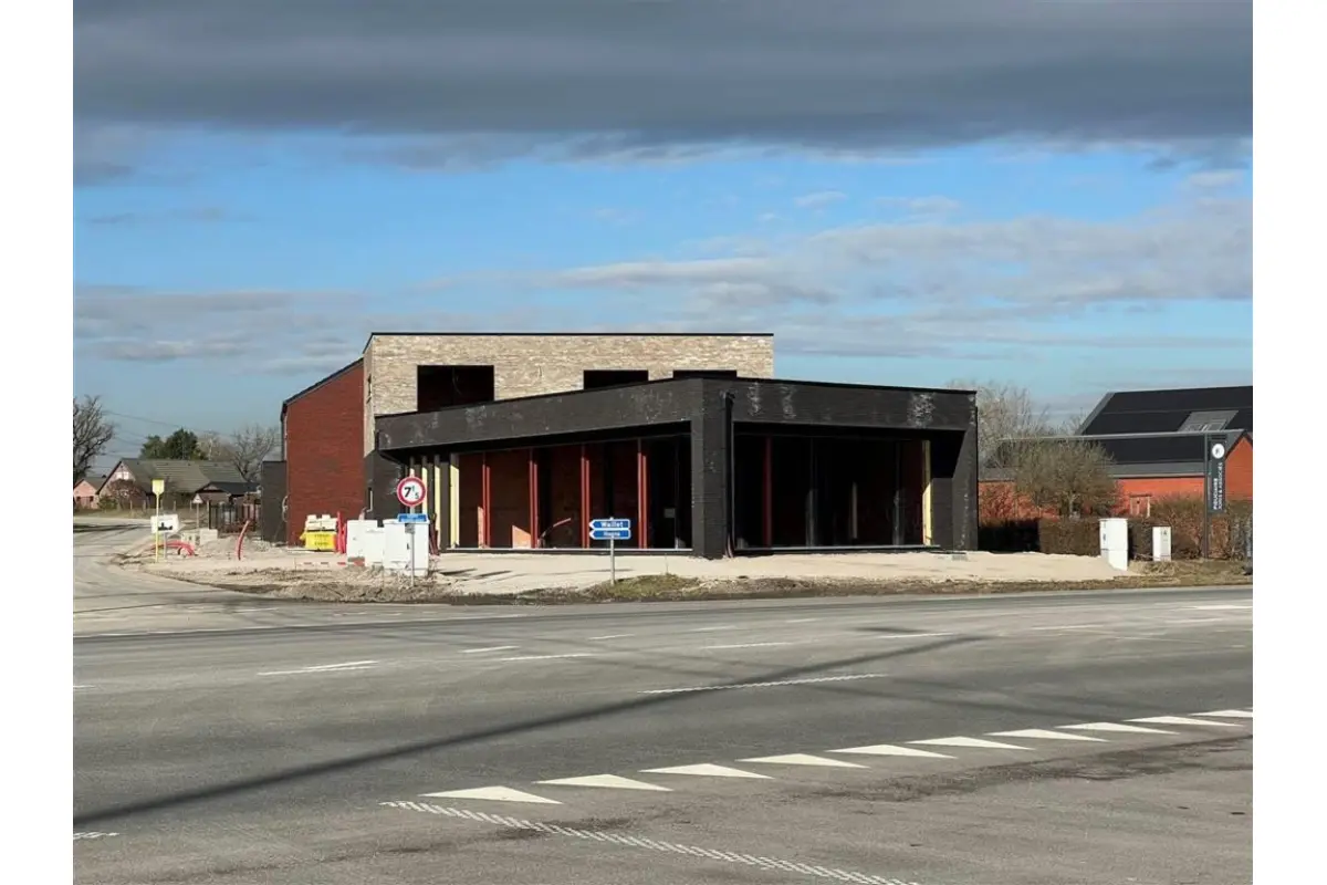 Commerce à louer à Marche-en-Famenne 6900 3000.00€  chambres 220.00m² - annonce 474633