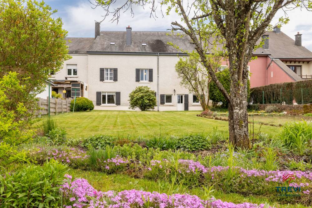 Maison à à Chantemelle 6742 329000.00€ 4 chambres 272.00m² - annonce 475506