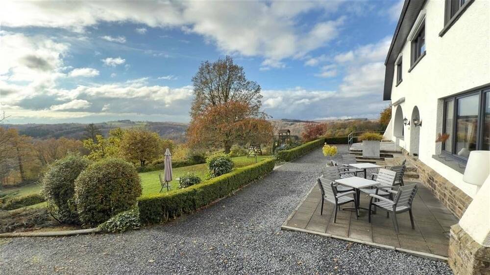 Maison à vendre à Nadrin 6660 775000.00€ 8 chambres 541.00m² - annonce 505219