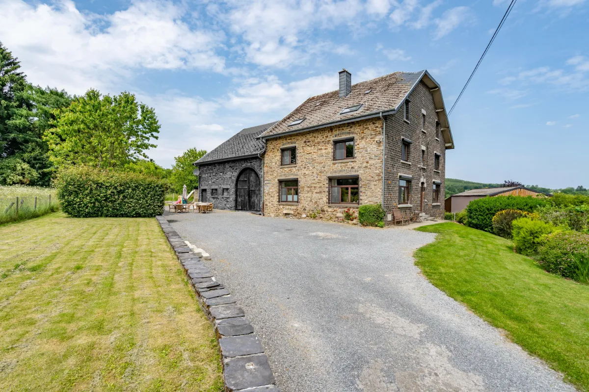 Maison à vendre à Manhay 6960 450000.00€ 8 chambres 343.95m² - annonce 495420