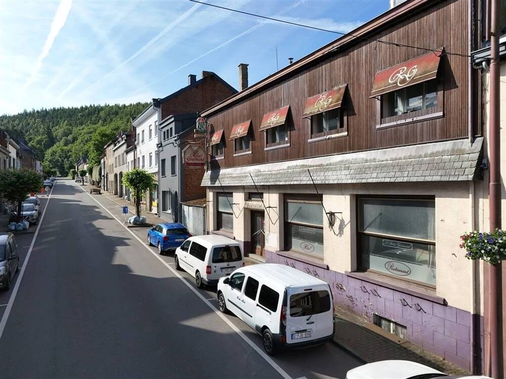 Immeuble de rapport - Immeuble à appartement à vendre à Houffalize 6660 325000.00€ 14 chambres 517.00m² - annonce 509583