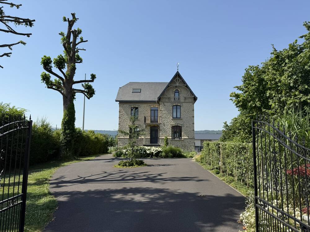 Maison de maître à vendre à Florenville 6820 489000.00€ 3 chambres 220.00m² - annonce 523363