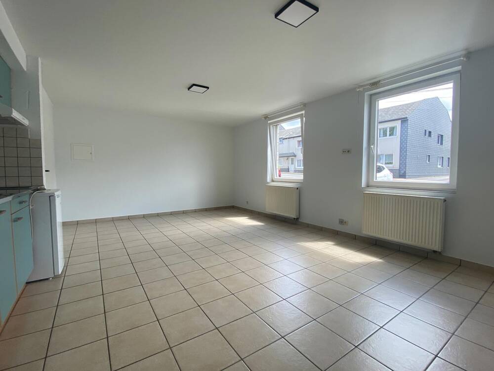 Studio à louer à Libramont-Chevigny 6800 450.00€ 0 chambres 30.00m² - annonce 523670