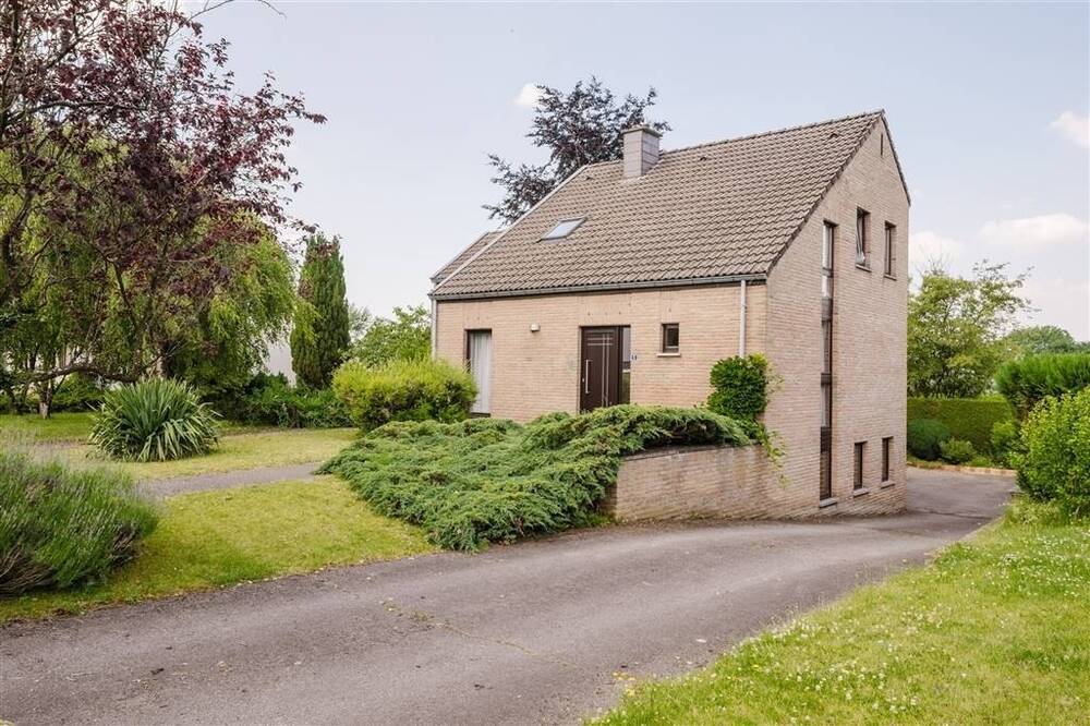 Maison à vendre à Arlon 6700 620000.00€ 4 chambres 261.00m² - annonce 527446
