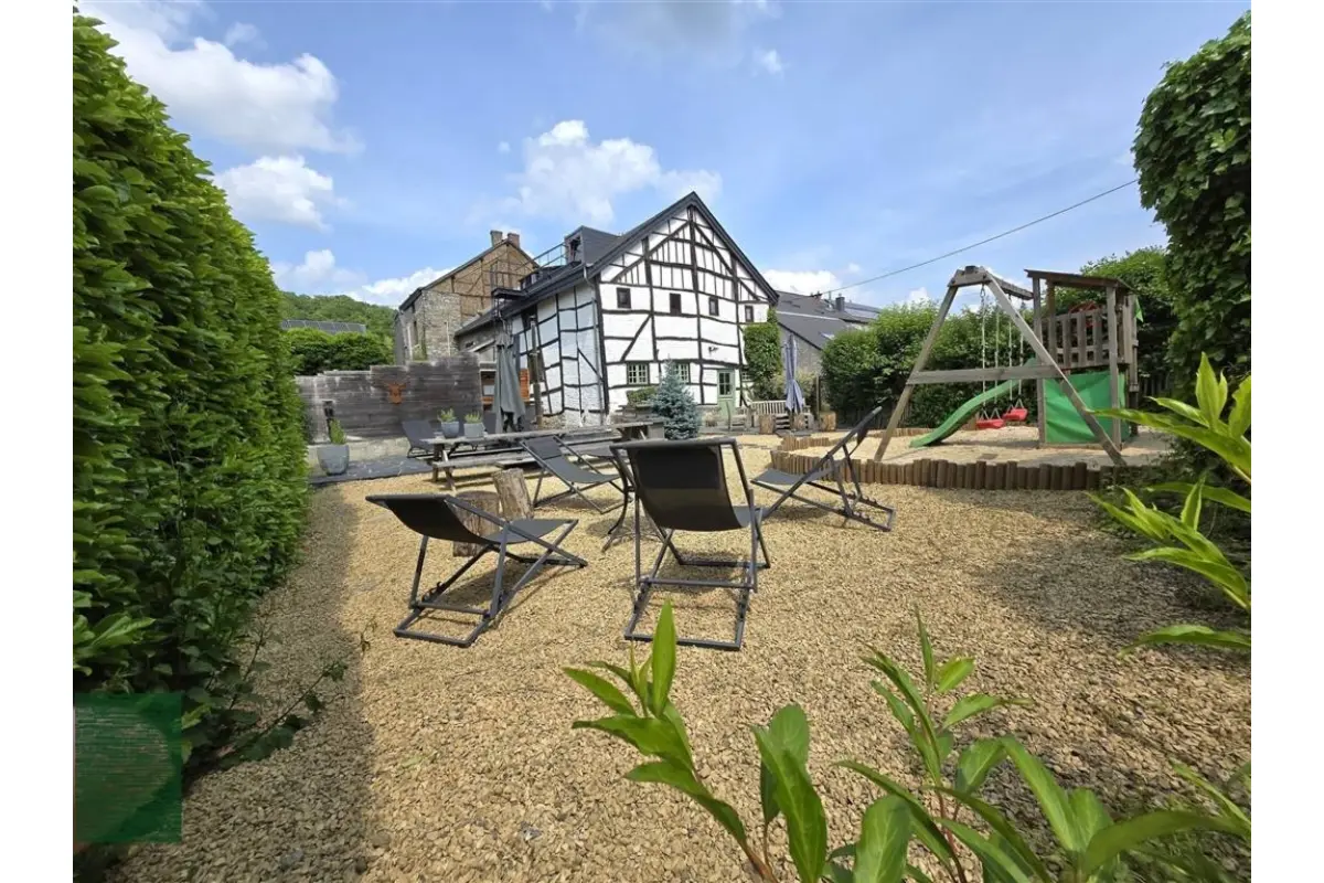 Maison à vendre à Bende 6941 390000.00€ 4 chambres 105.00m² - annonce 527754