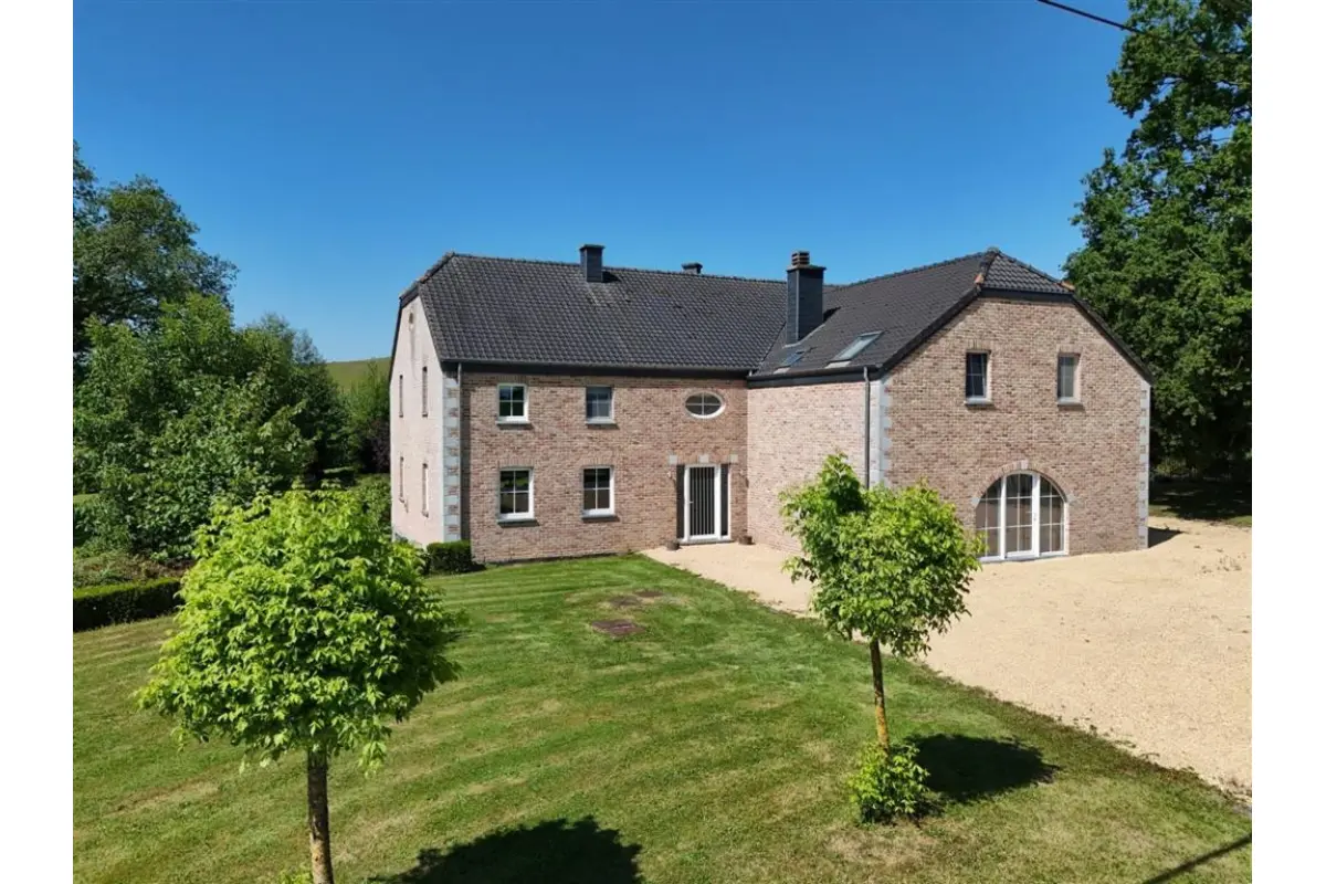 Villa à vendre à Durbuy 6940 795000.00€ 6 chambres 500.00m² - annonce 535427