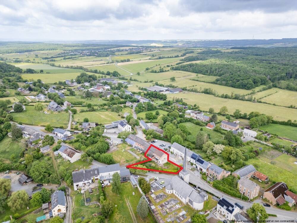 Maison de maître à vendre à Aye 6900 260000.00€ 4 chambres 373.29m² - annonce 536530