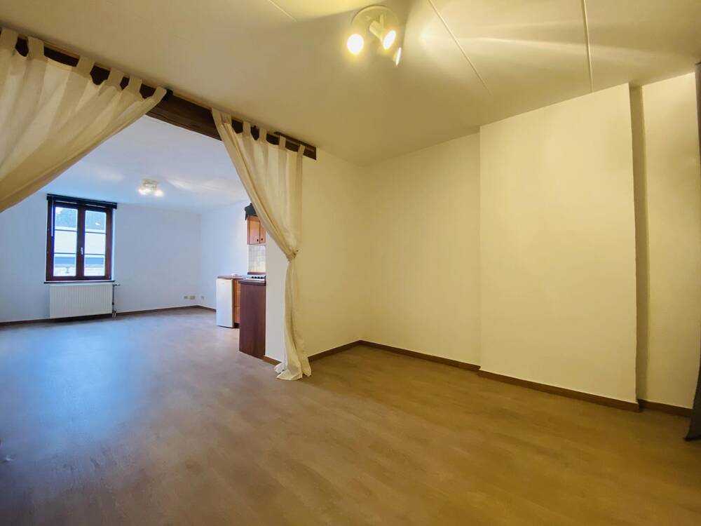 Appartement à louer à Forrières 6953 420.00€ 1 chambres 35.00m² - annonce 536964