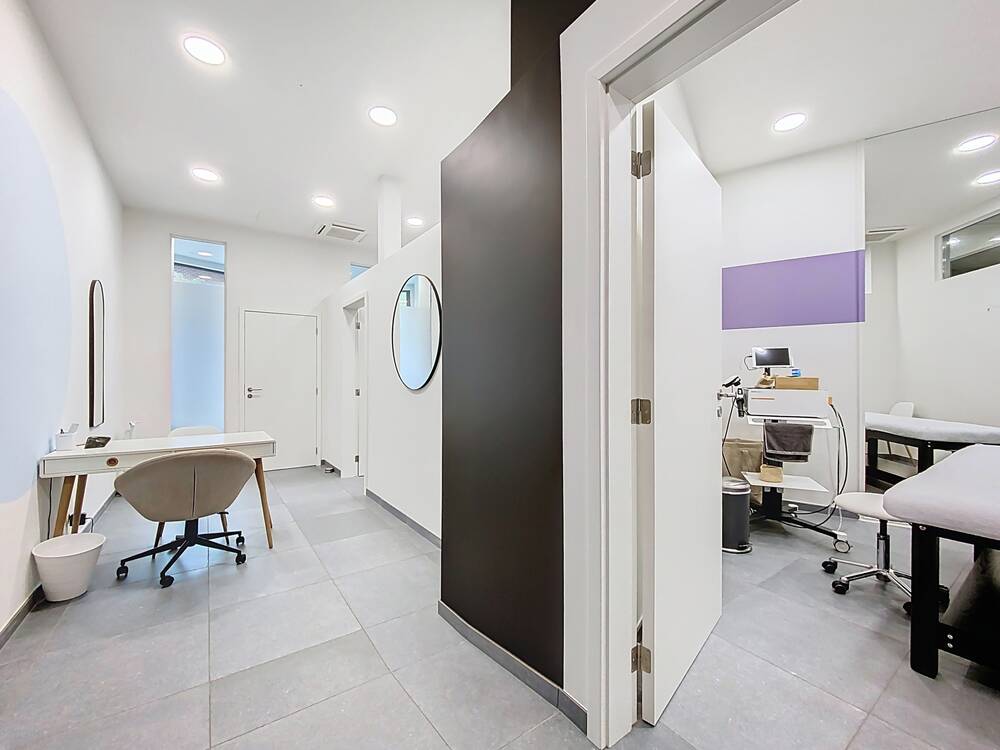 Commerce à vendre à Marche-en-Famenne 6900 135000.00€  chambres 94.00m² - annonce 539118
