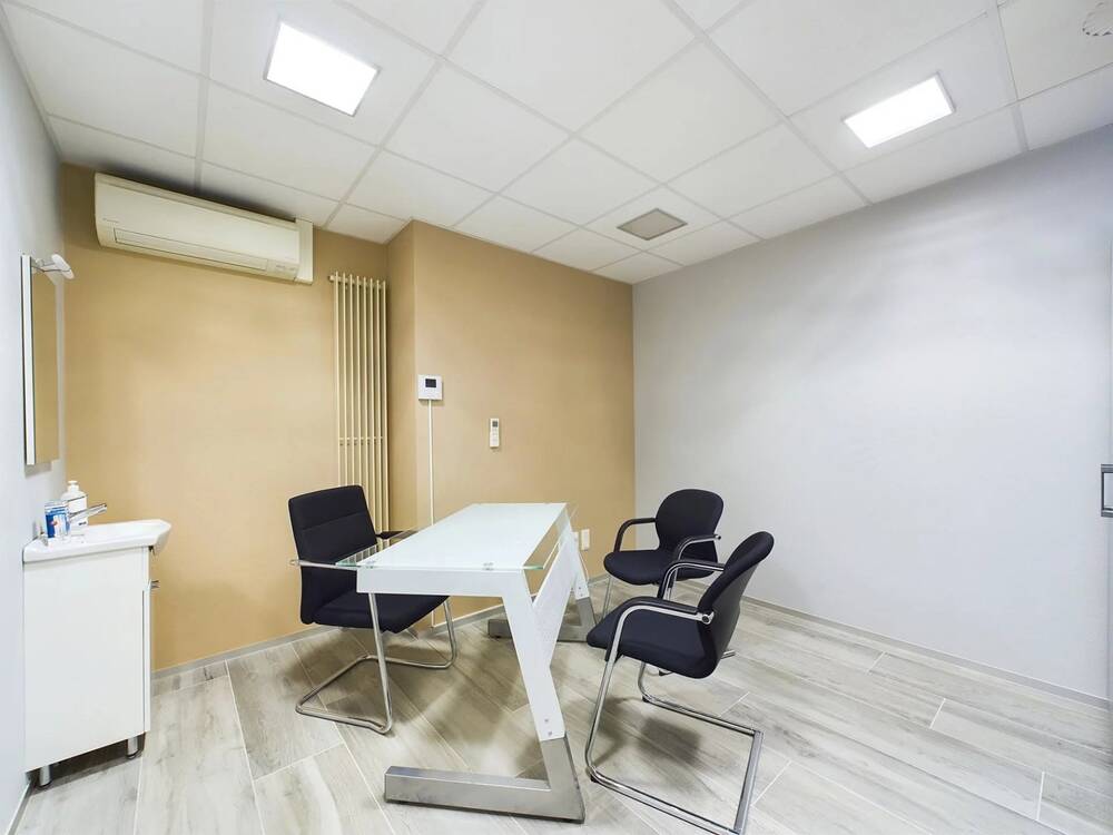 Commerce à à Habay 6720 0.00€ chambres 10.00m² - annonce 540144