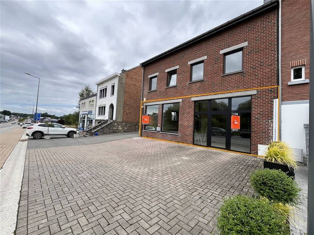 Commerce à à Bastogne 6600 2300.00€ chambres 155.00m² - annonce 542331
