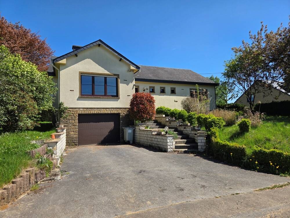 Villa à à Florenville 6820 320000.00€ 5 chambres 200.00m² - annonce 545225