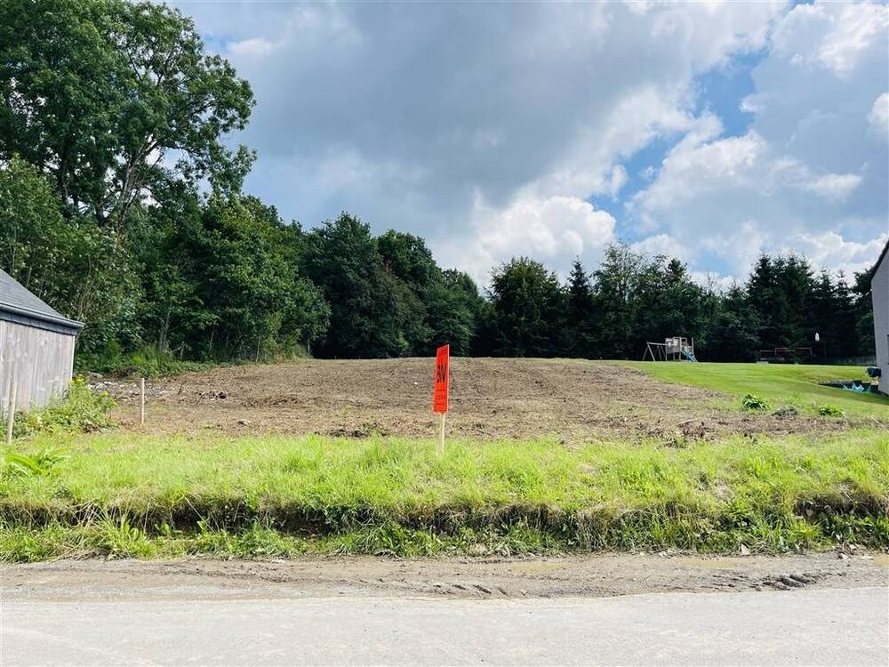Terrain à vendre à Harre 6960 125000.00€  chambres m² - annonce 545848