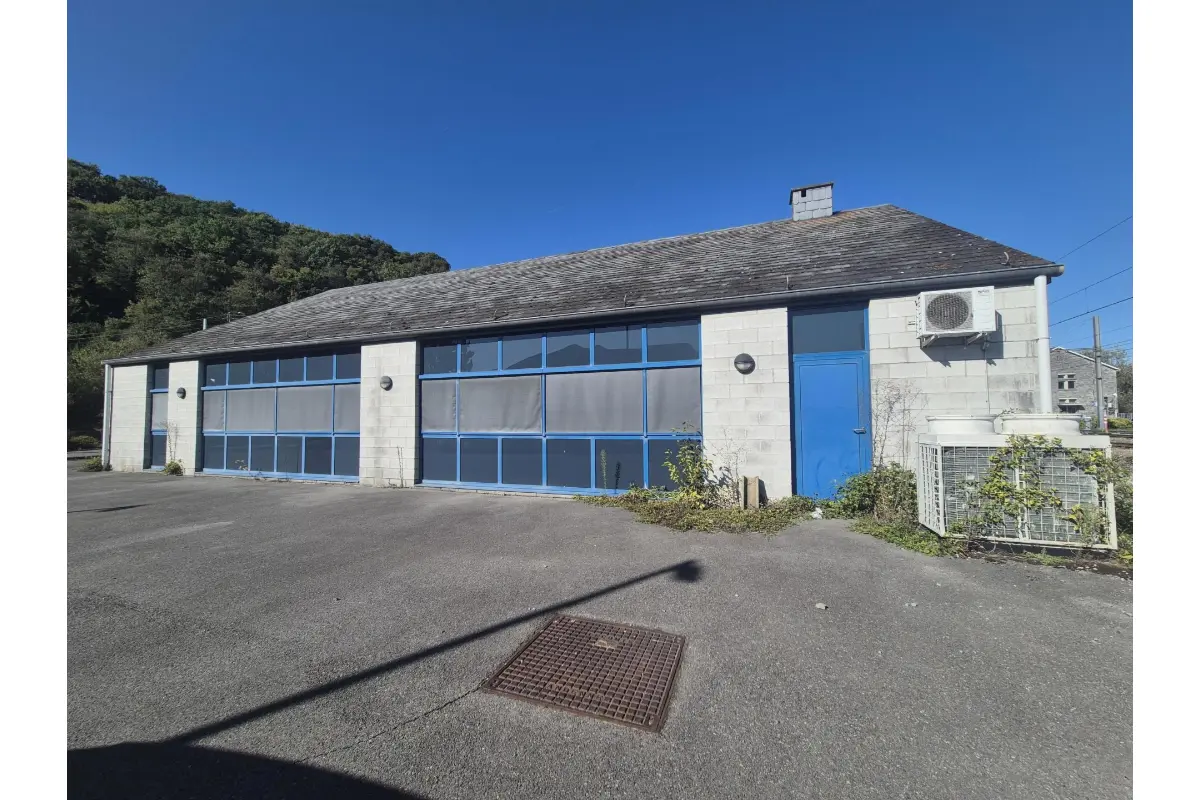 Commerce à louer à Durbuy 6940 950.00€  chambres 460.00m² - annonce 554222