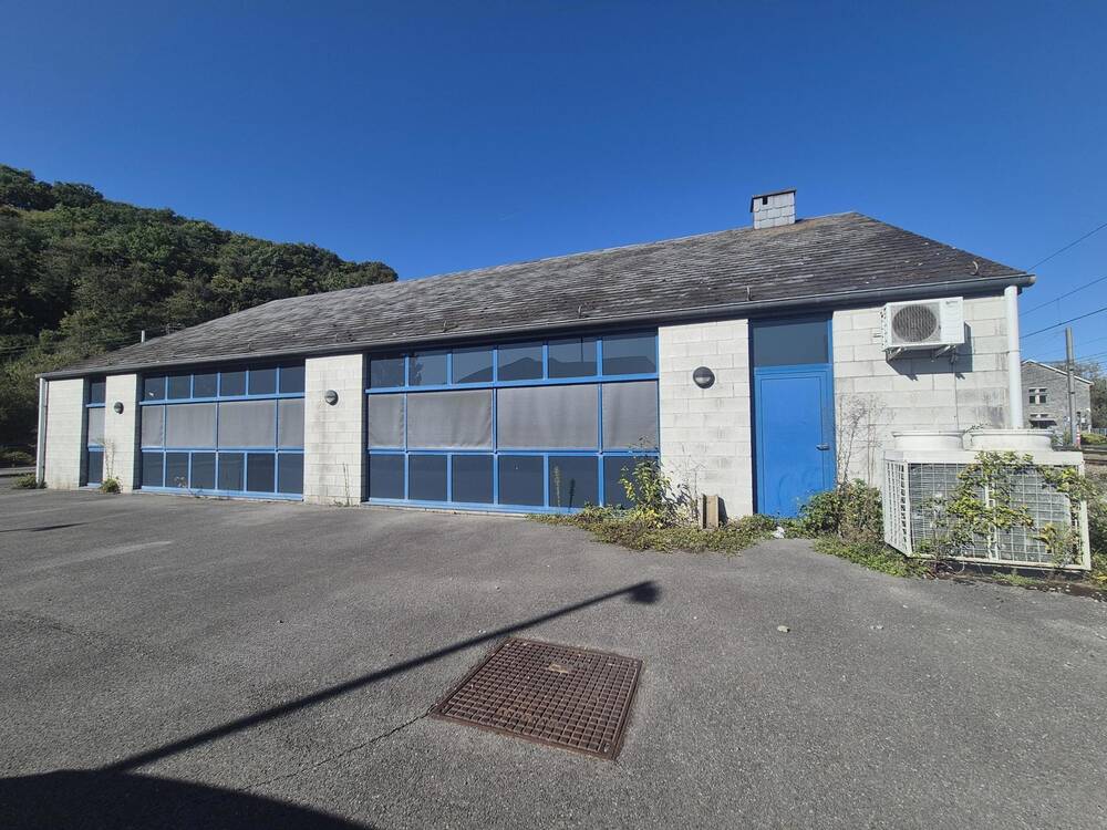 Commerce à louer à Durbuy 6940 950.00€ chambres 460.00m² - annonce 554222