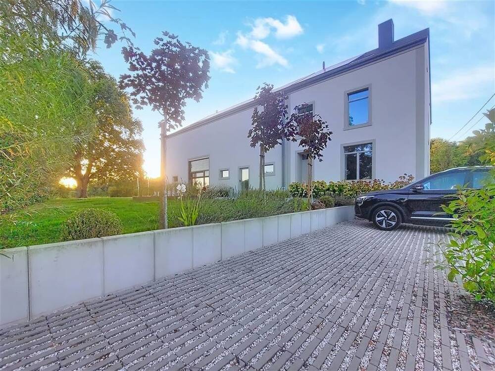 Maison à louer à Vance 6741 1650.00€ 4 chambres 267.00m² - annonce 560248