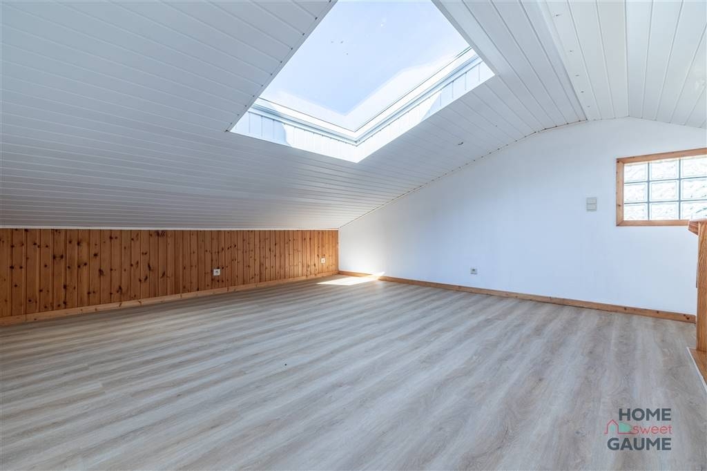 Immeuble de rapport - Immeuble à appartement à vendre à Izel 6810 199000.00€ 3 chambres 165.00m² - annonce 564184