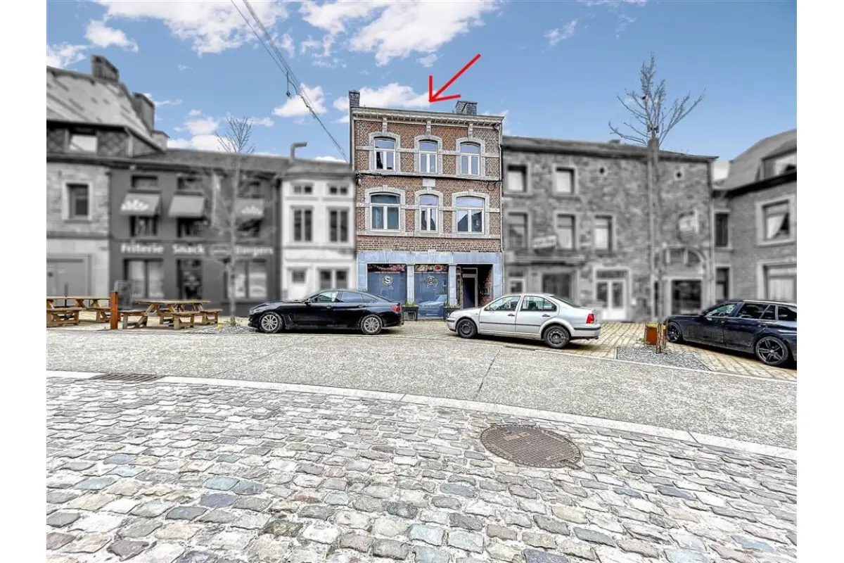 Studio à louer à Saint-Hubert 6870 600.00€ 1 chambres 65.00m² - annonce 576878