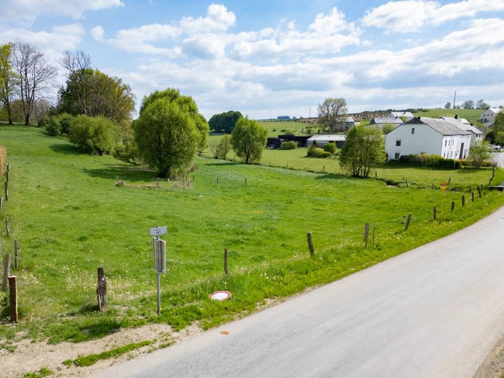 Terrain à bâtir à vendre à Léglise 6860 75000.00€ chambres m² - annonce 577409