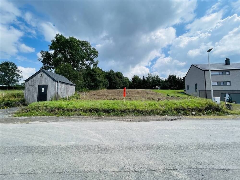 Terrain à vendre à Harre 6960 125000.00€  chambres m² - annonce 583140
