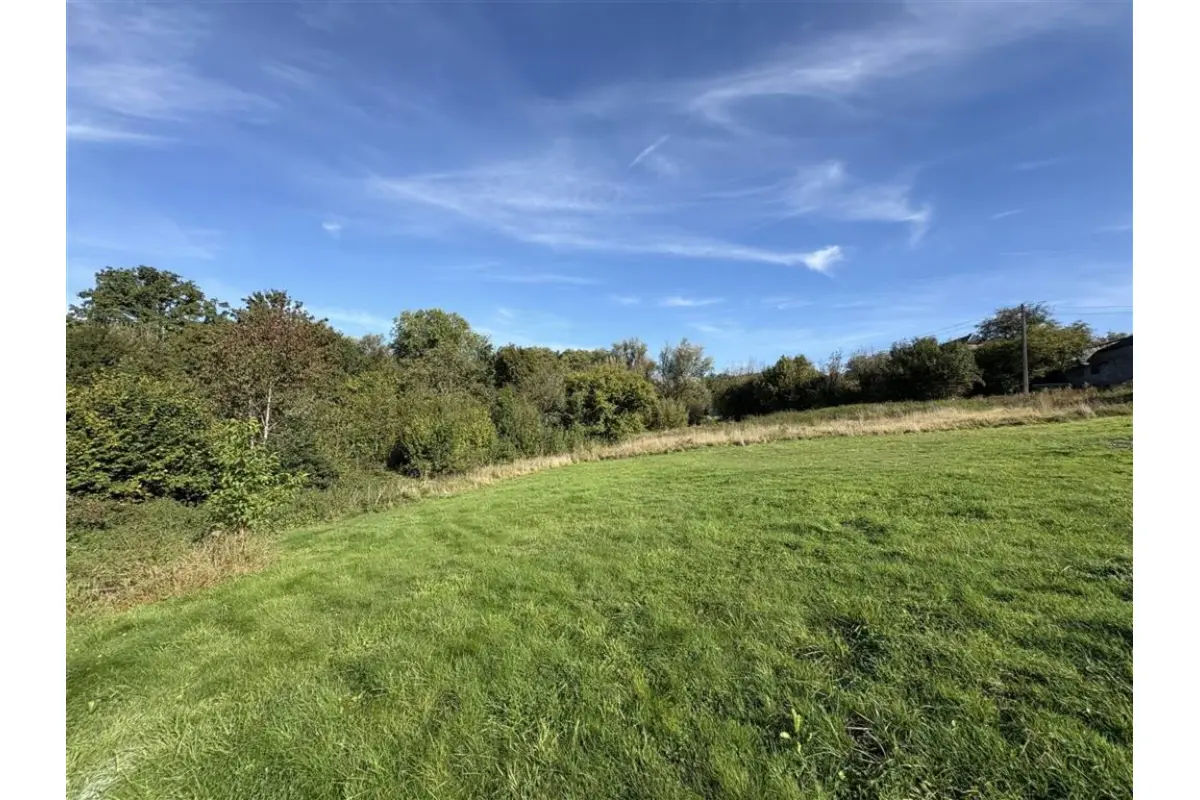 Terrain à bâtir à vendre à Soy 6997 75000.00€  chambres m² - annonce 583178