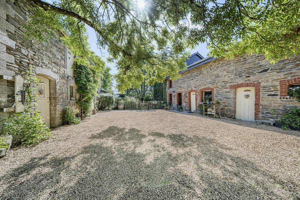 Maison à vendre à Montleban 6674 495000.00€ 4 chambres 199.00m² - annonce 584636