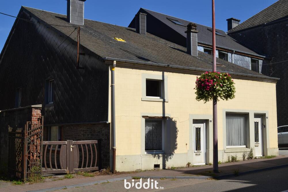 Immeuble de rapport - Immeuble à appartement à vendre à Bertrix 6880 50000.00€ 6 chambres m² - annonce 587526