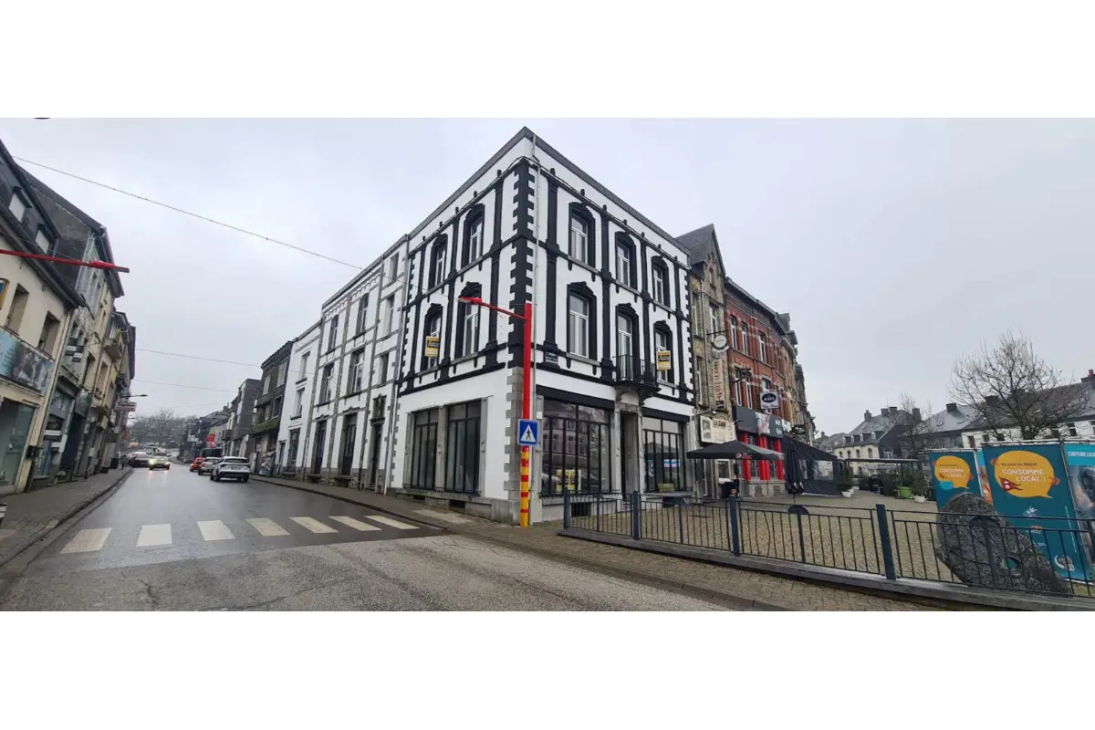 Commerce à  à Neufchâteau 6840 485000.00€  chambres 839.00m² - annonce 588972