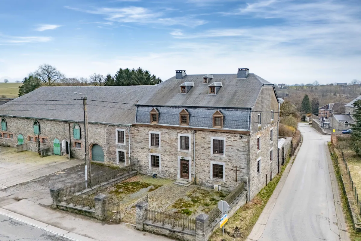 Maison à vendre à Houffalize 6660 220000.00€ 5 chambres 447.00m² - annonce 589106