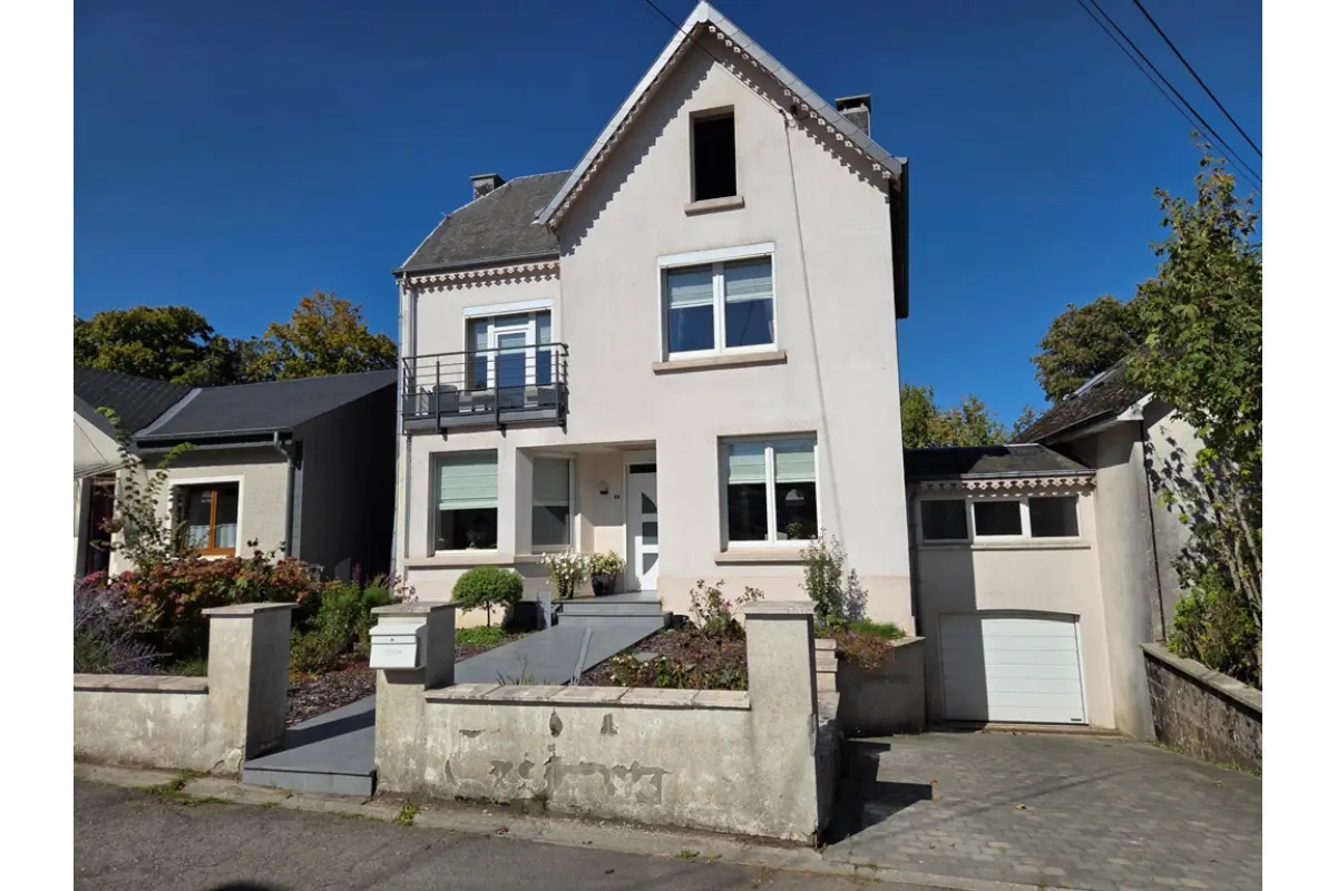 Villa à vendre à Florenville 6820 295000.00€ 2 chambres 180.00m² - annonce 590021