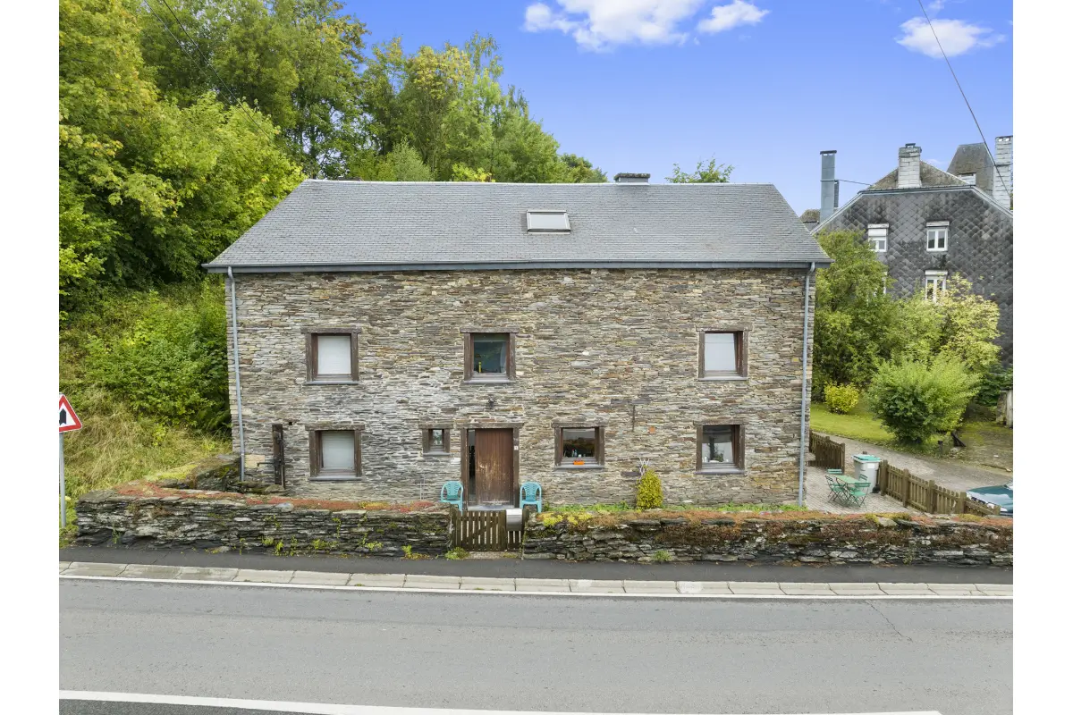 Maison à vendre à Neufchâteau 6840 0.00€ 3 chambres 270.00m² - annonce 685287