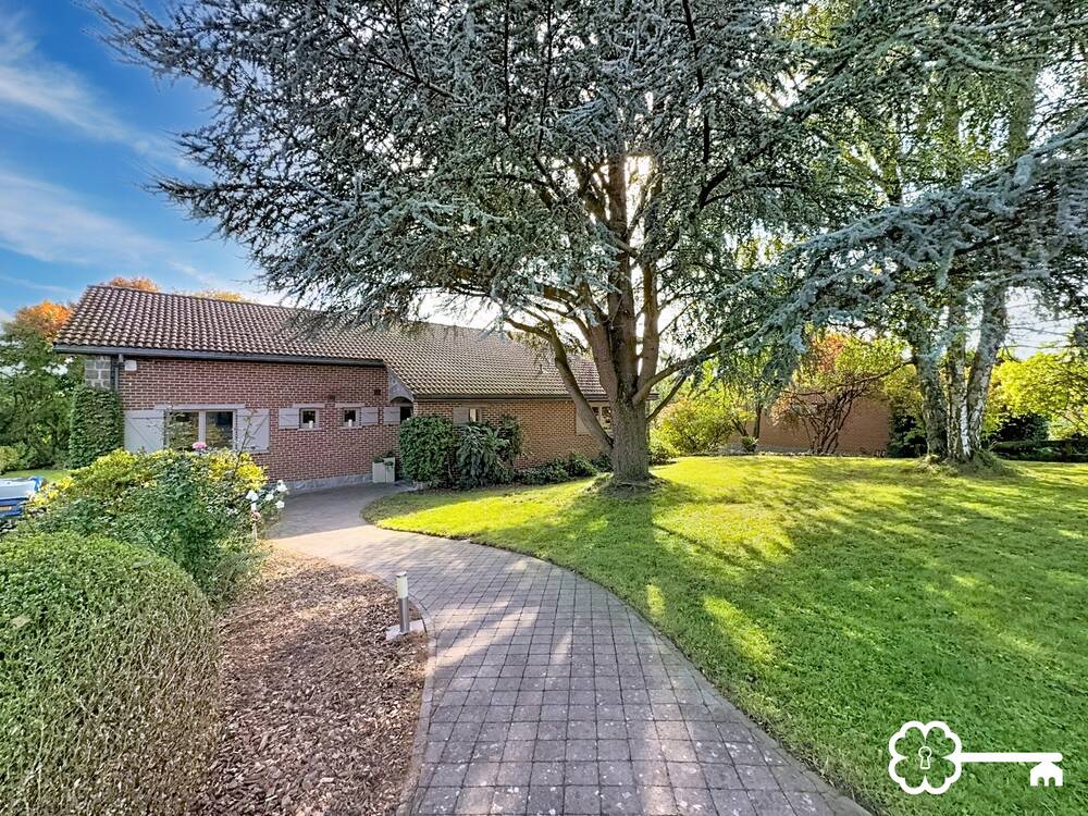 Villa à vendre à Nassogne 6950 449000.00€ 5 chambres 234.00m² - annonce 595350