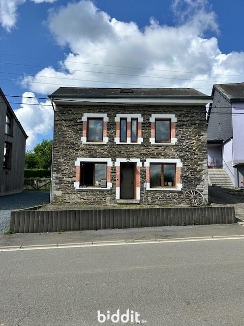 Maison à vendre à Saint-Médard 6887 100000.00€ 3 chambres m² - annonce 596360