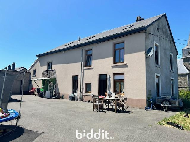 Maison à vendre à Bras 6800 130000.00€ 5 chambres m² - annonce 606055