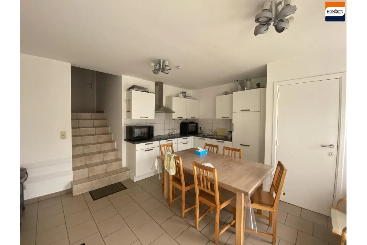 Studio à louer à Libramont-Chevigny 6800 300.00€ 1 chambres 18.00m² - annonce 606201