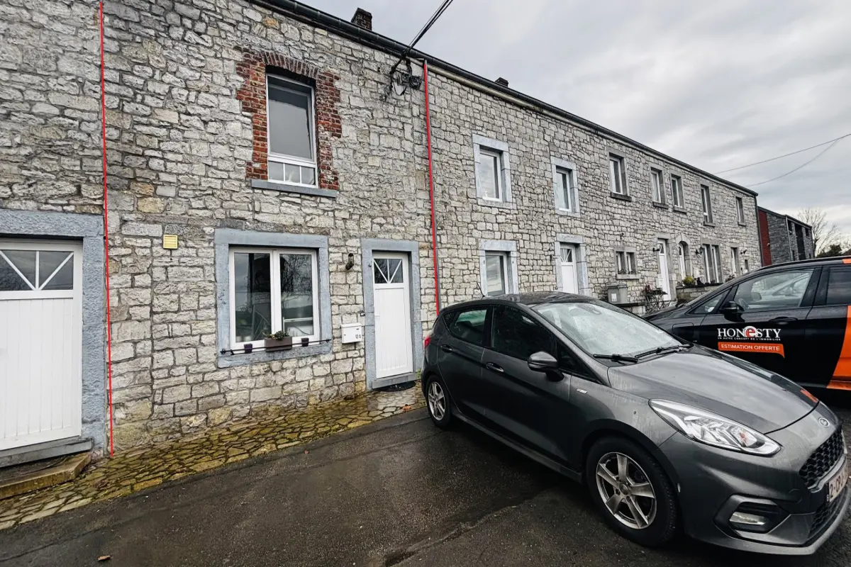 Maison à louer à Humain 6900 690.00€ 2 chambres 70.00m² - annonce 607866