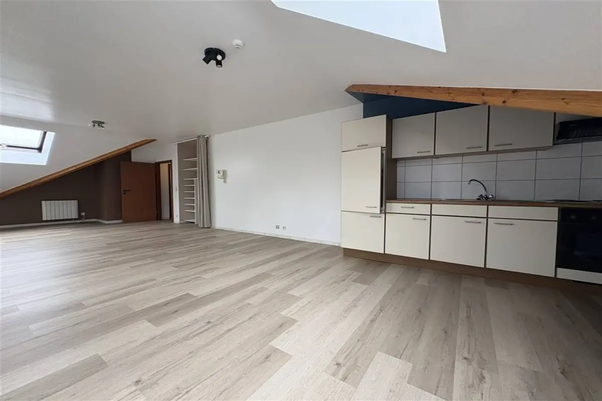 Appartement à louer à Marche-en-Famenne 6900 425.00€ chambres 40.00m² - annonce 608249