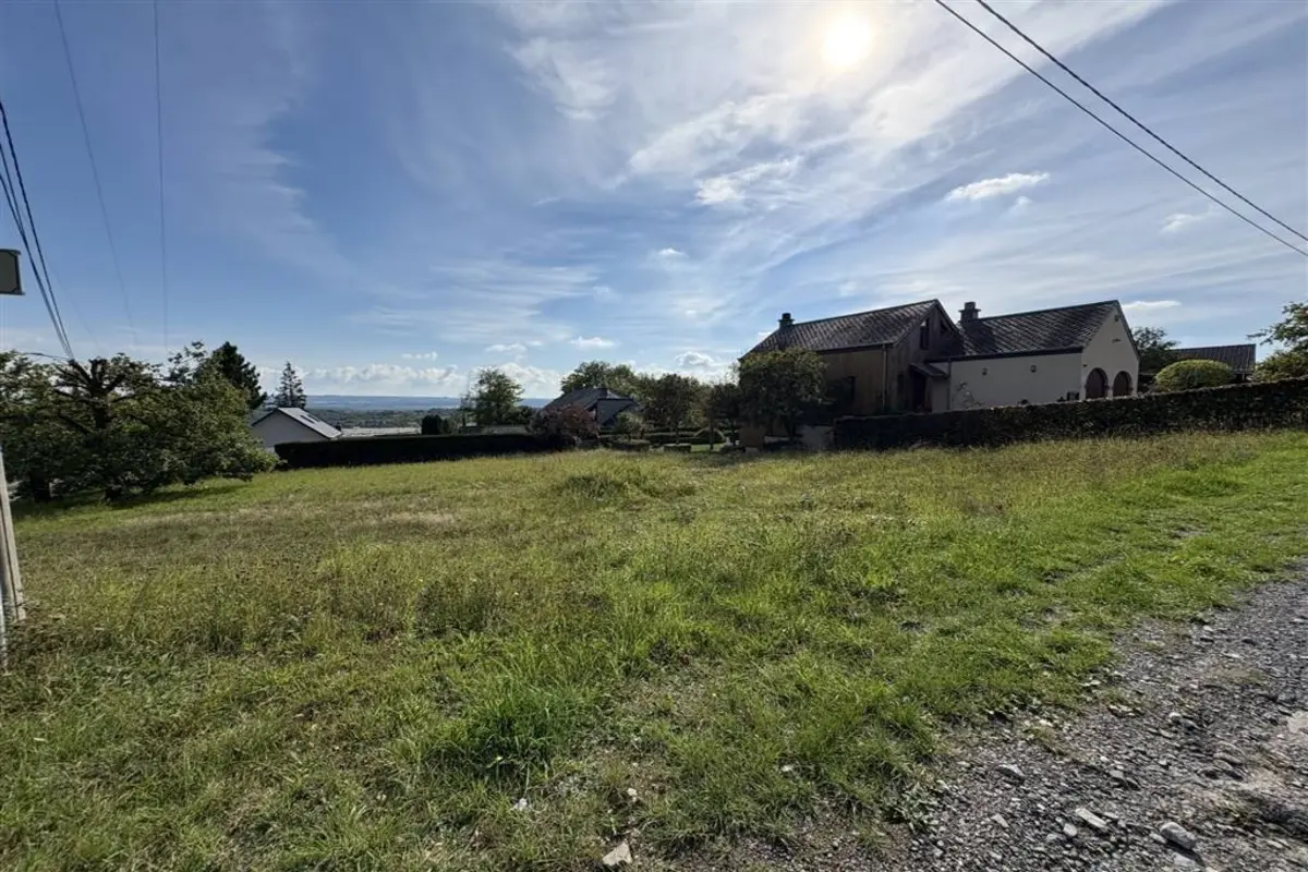 Terrain à  à Noiseux 5377 85000.00€  chambres m² - annonce 610736