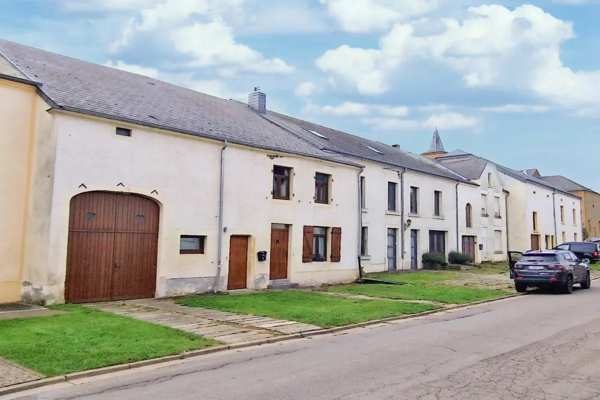 Maison à louer à Chantemelle 6742 1800.00€ 4 chambres 245.00m² - annonce 612910