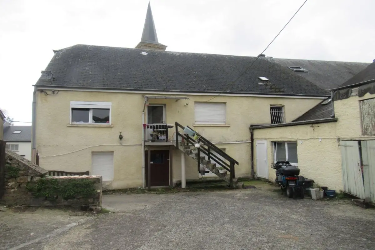 Immeuble de rapport - Immeuble à appartement à  à Arlon 6700 625000.00€ 5 chambres 260.00m² - annonce 616507